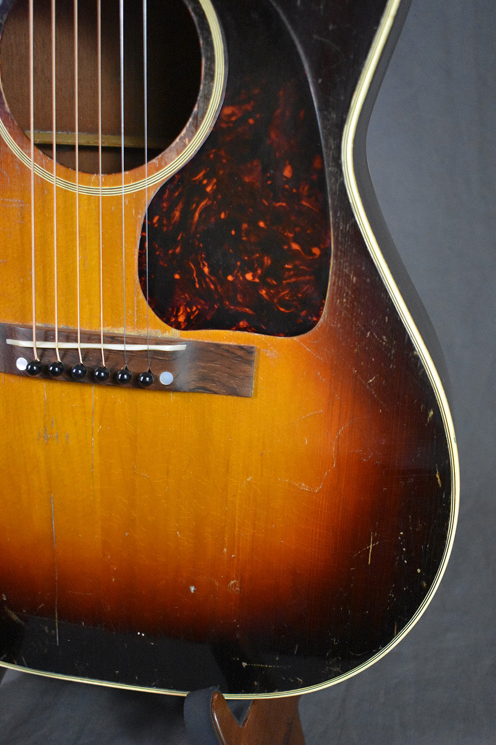 1943 Gibson LG-2 Banner