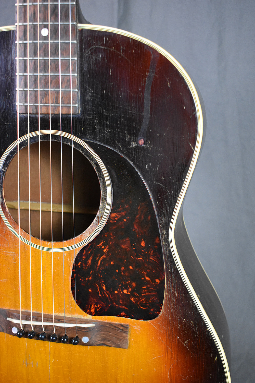 1943 Gibson LG-2 Banner