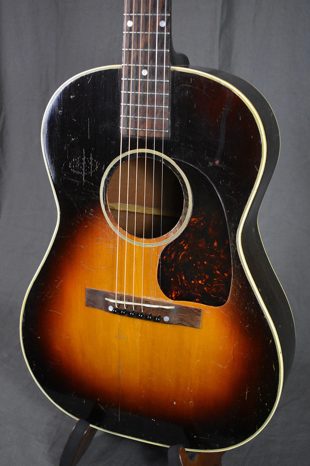 1943 Gibson LG-2 Banner