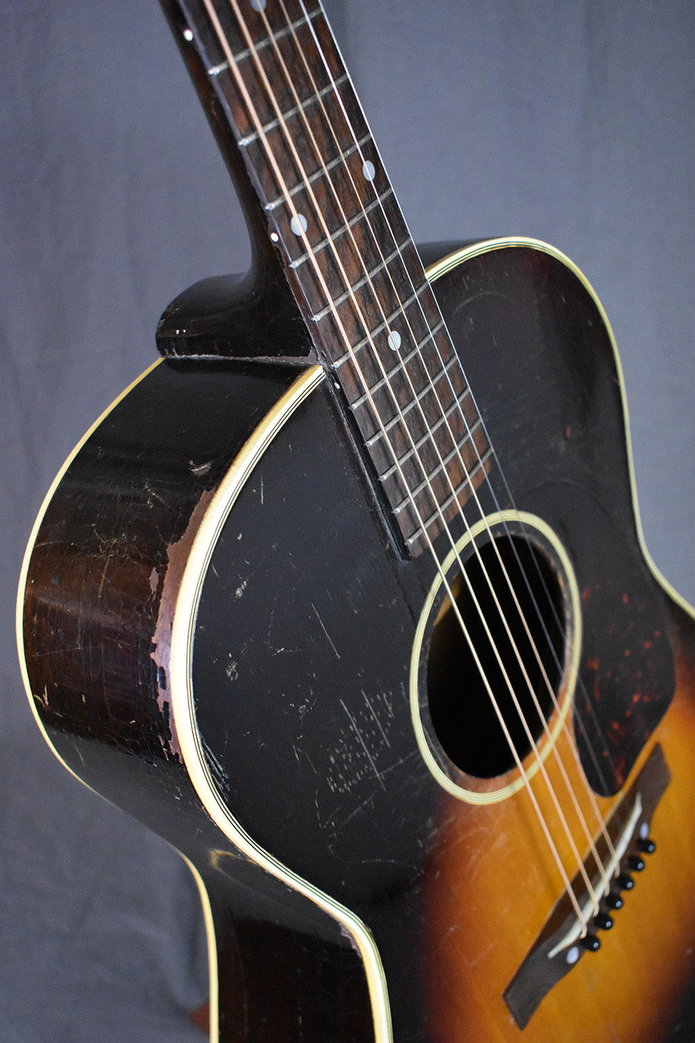 1943 Gibson LG-2 Banner