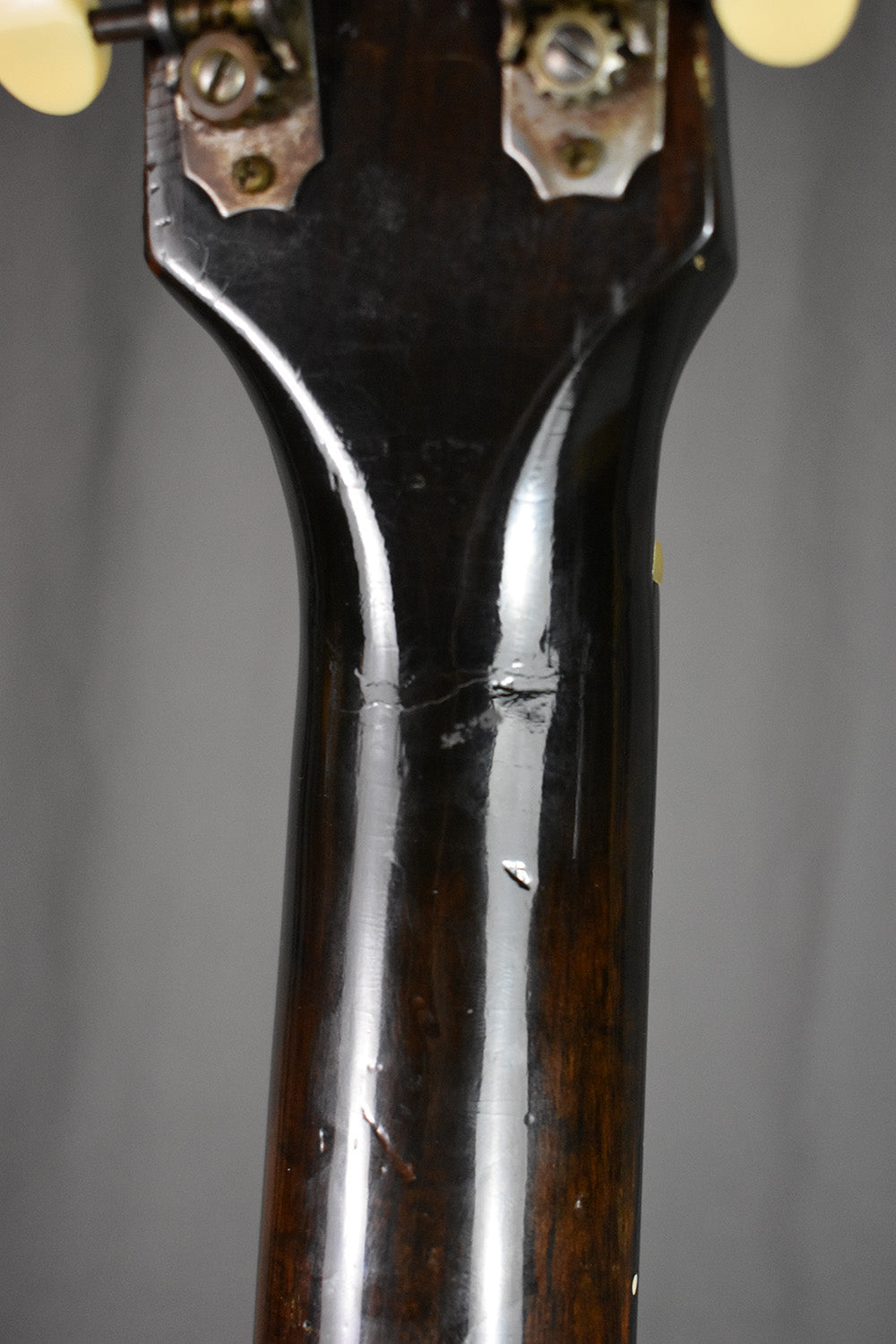 1943 Gibson LG-2 Banner