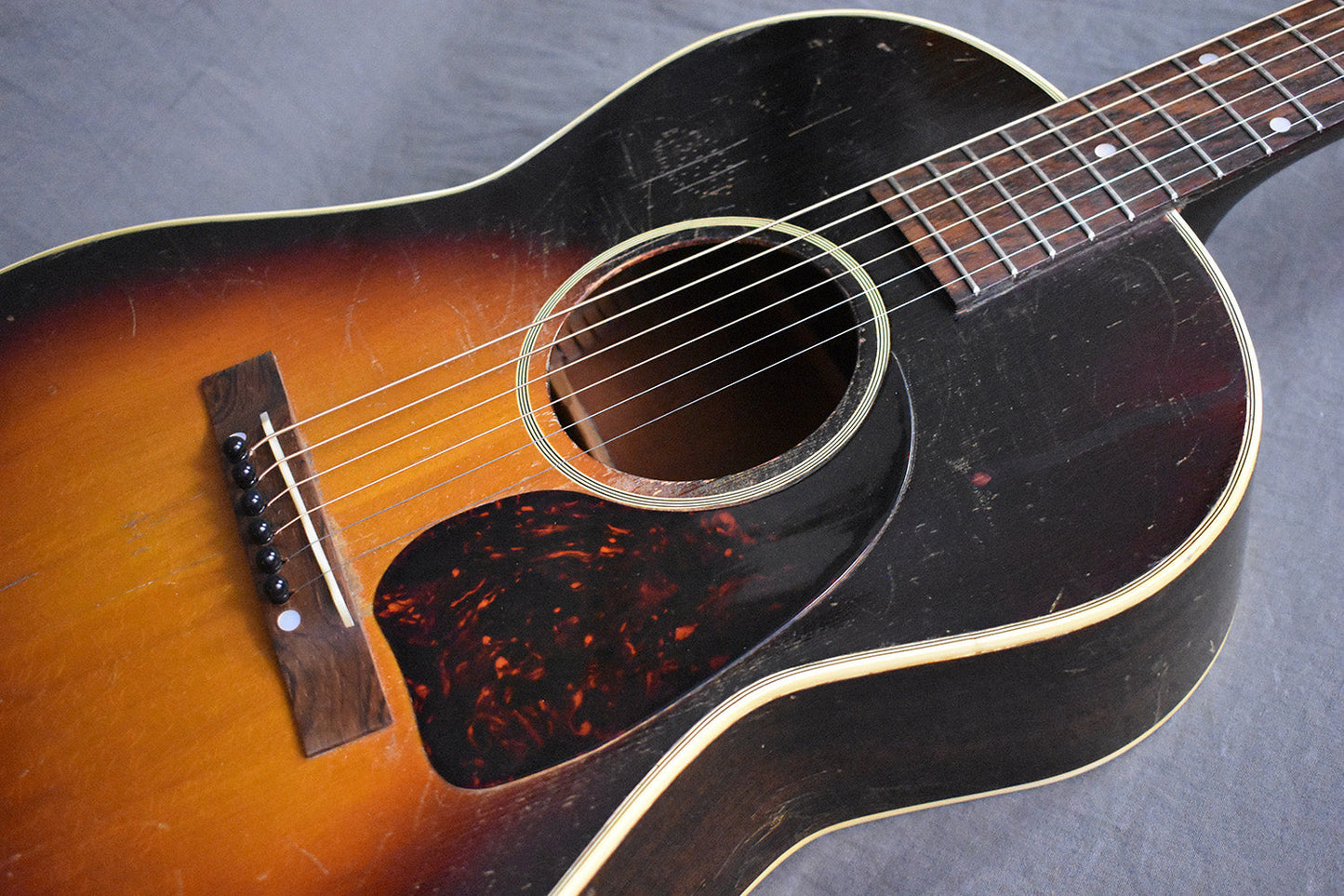 1943 Gibson LG-2 Banner