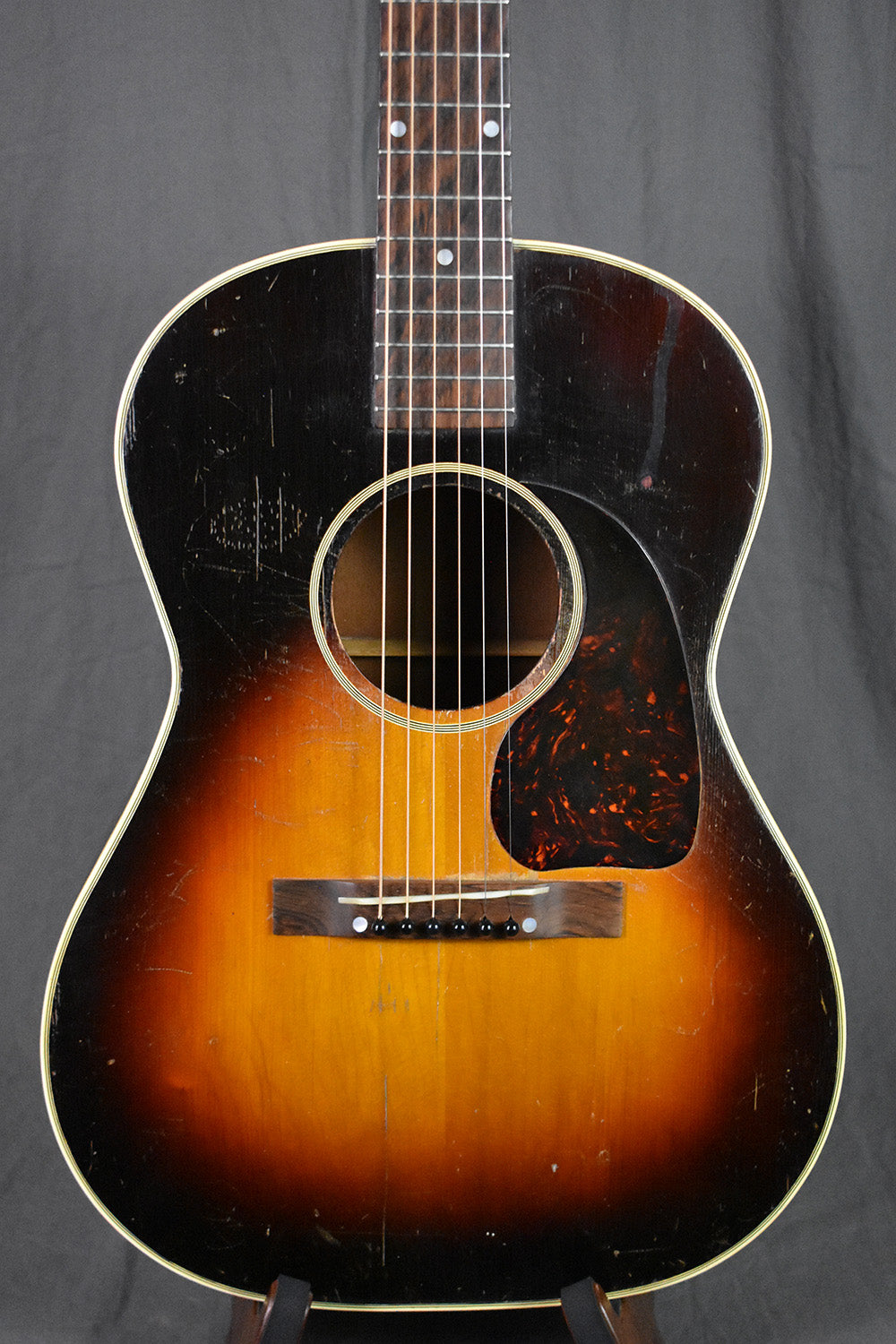1943 Gibson LG-2 Banner