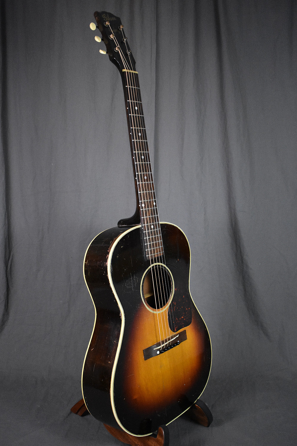 1943 Gibson LG-2 Banner