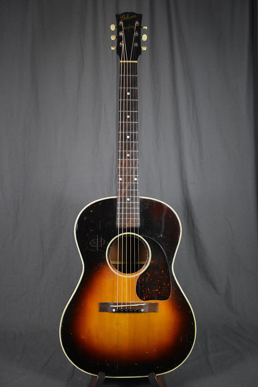 1943 Gibson LG-2 Banner