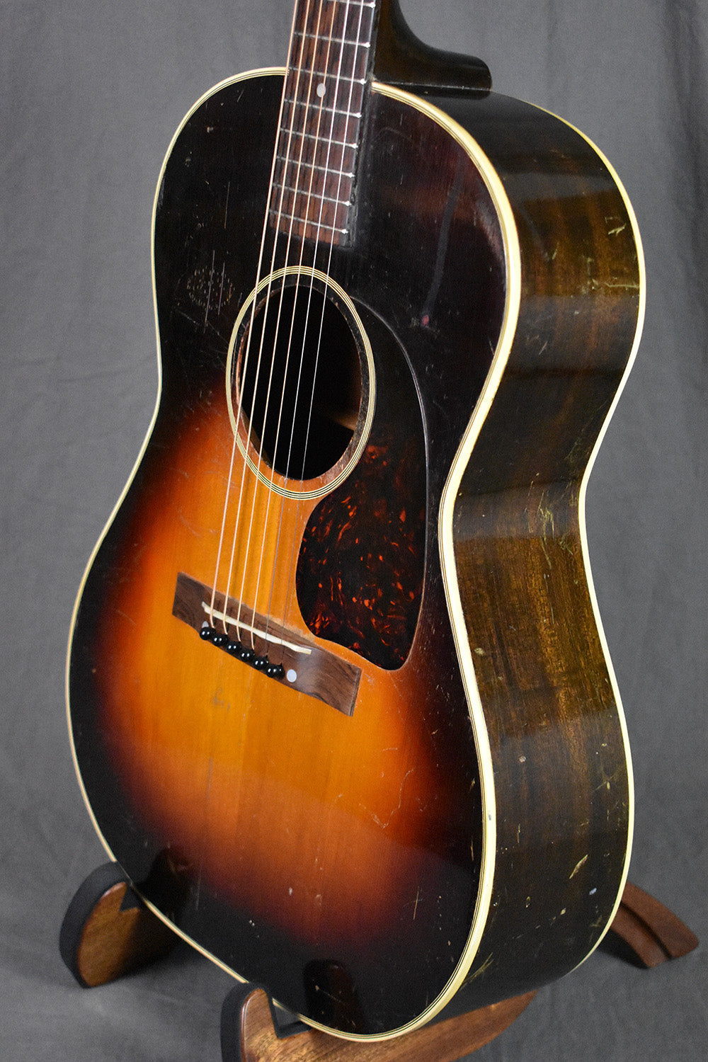 1943 Gibson LG-2 Banner