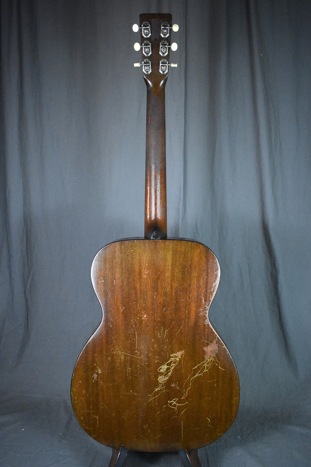 1943 Martin 000-18