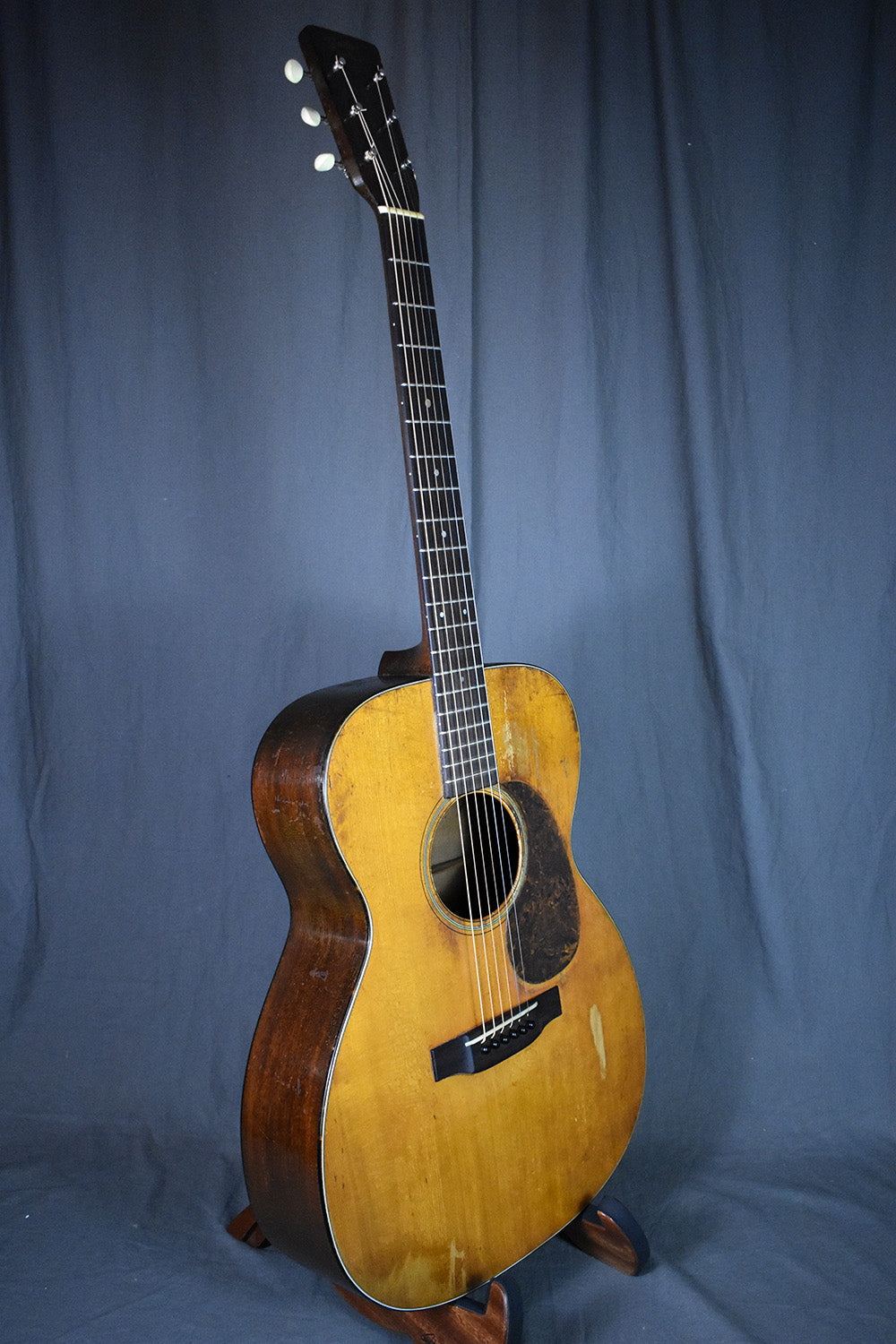 1943 Martin 000-18