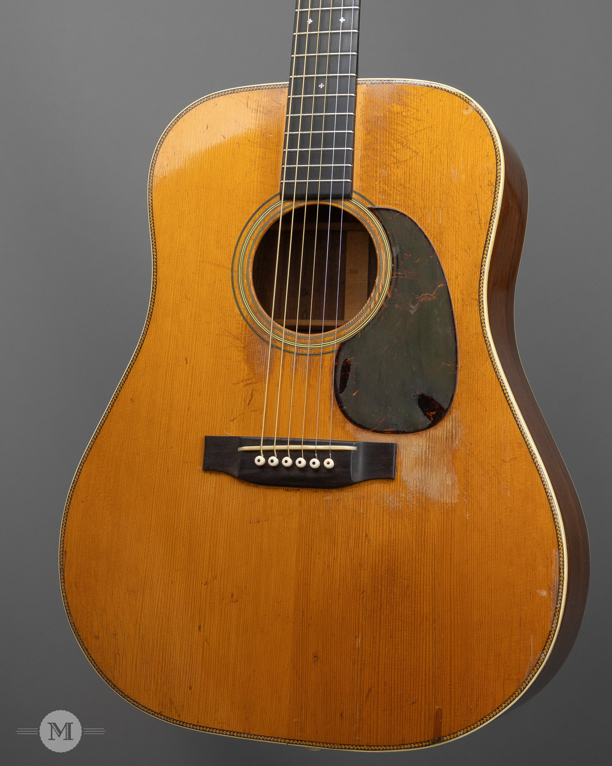 Martin Guitars - 1944 D-28 - Vintage