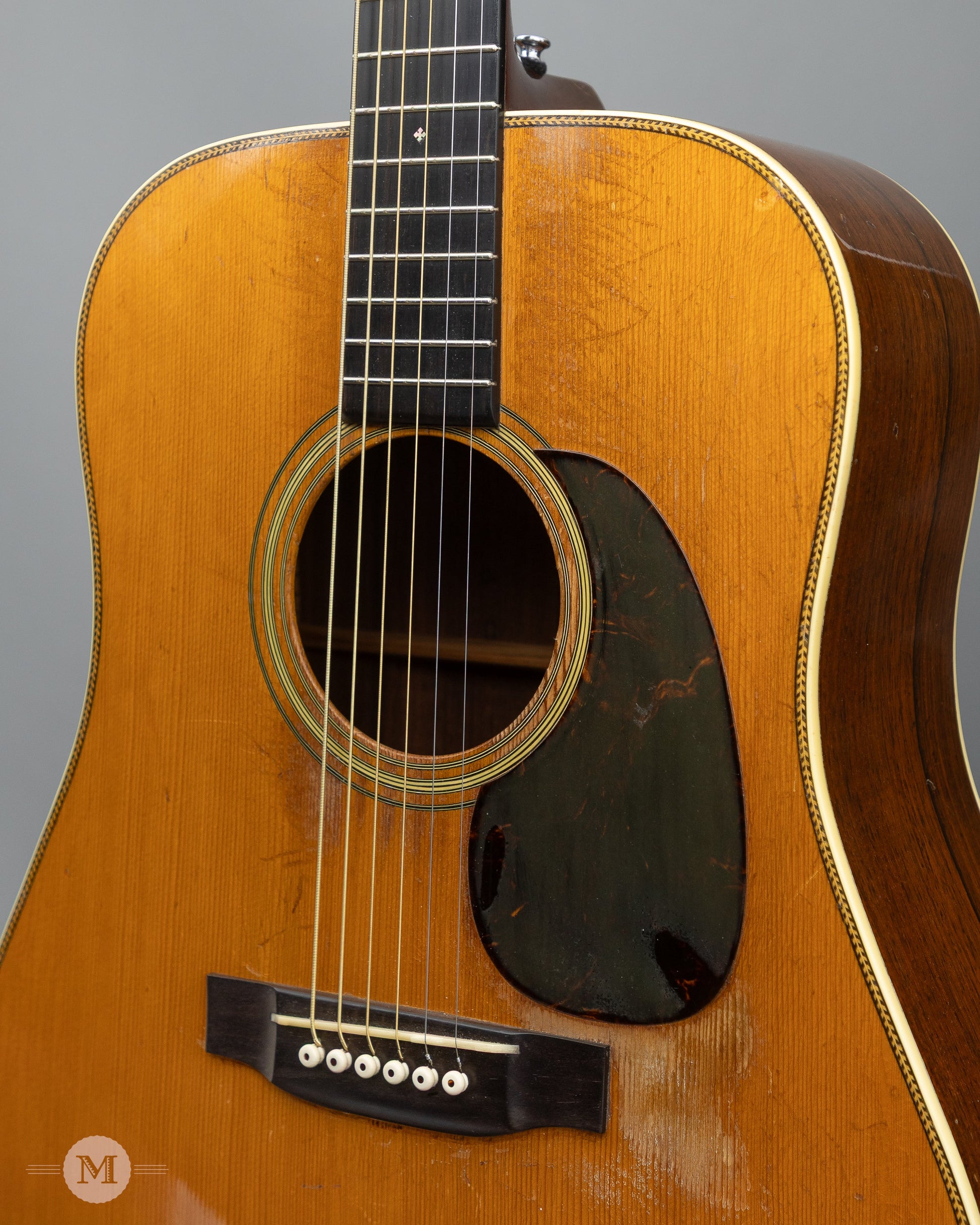 Martin Guitars - 1944 D-28 - Vintage