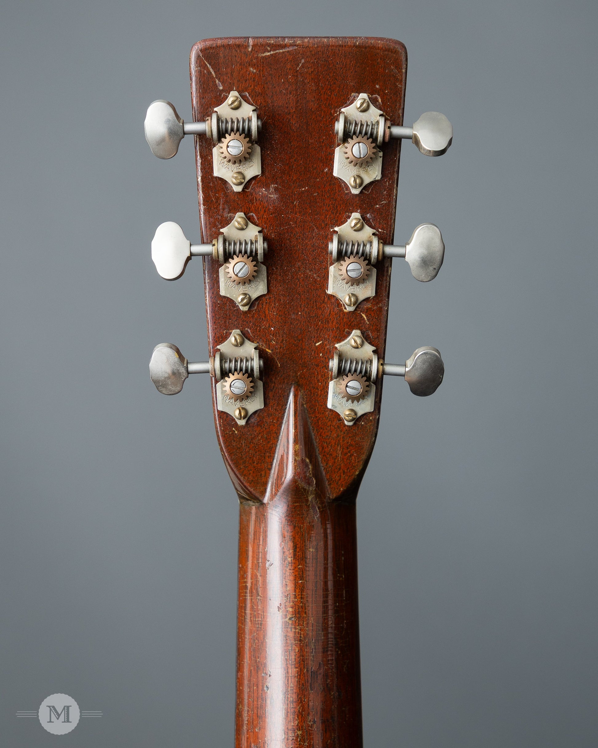 Martin Guitars - 1944 D-28 - Vintage