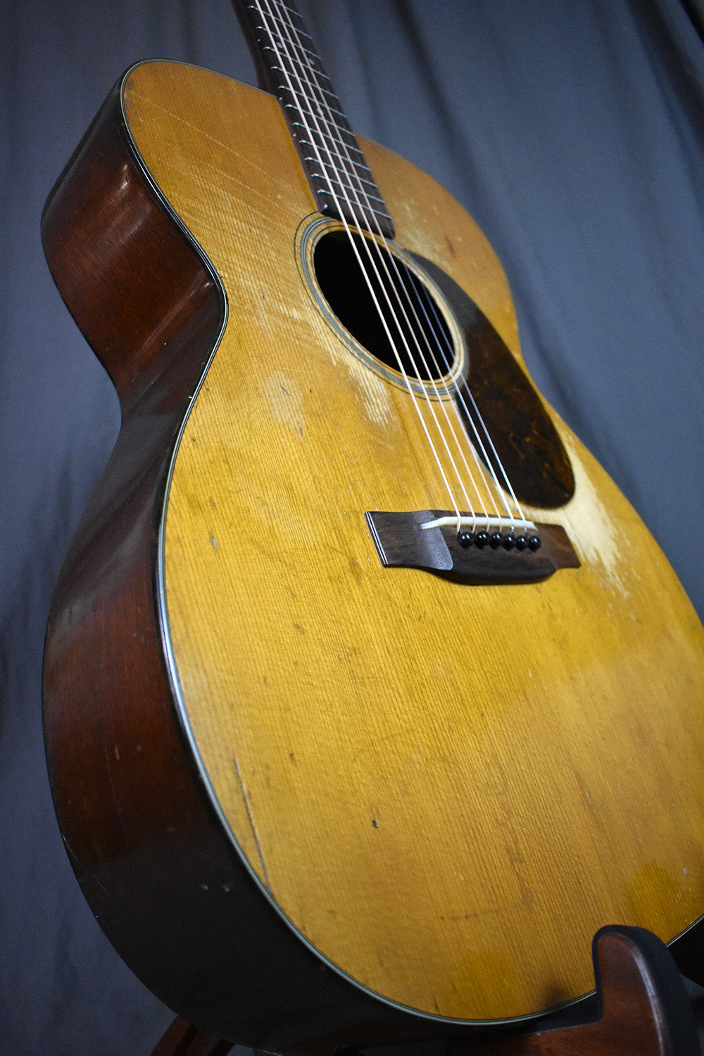 1947 Martin 000-18