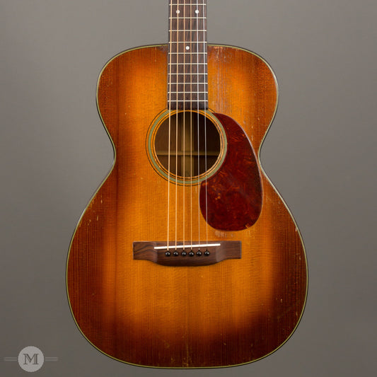Martin Acoustic Guitars - 1948 0-18 Sunburst