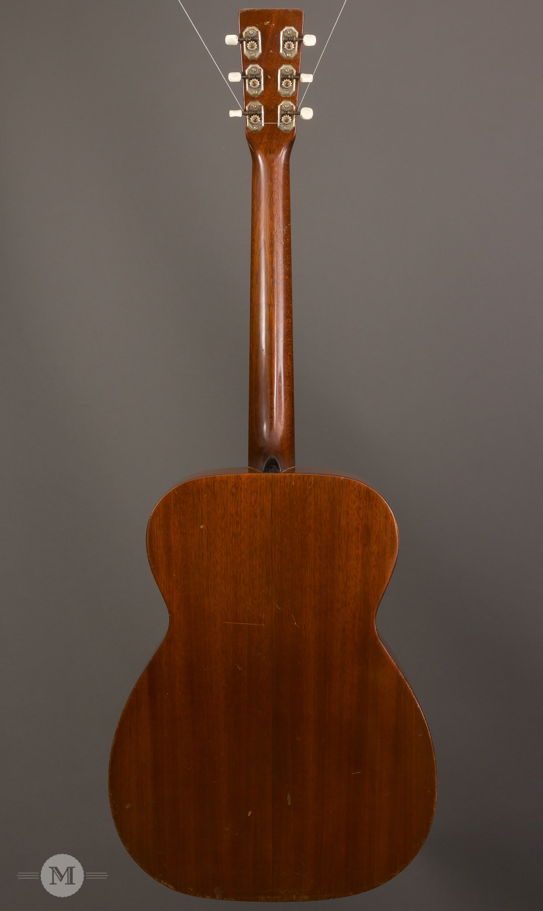 Martin Guitars - 1948 00-17