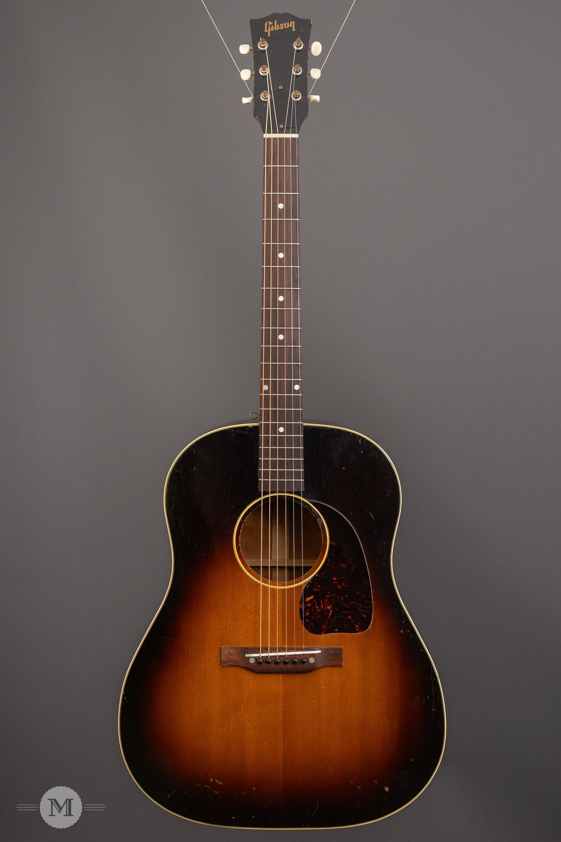 Gibson Guitars - 1948 J-45 Sunburst - Vintage
