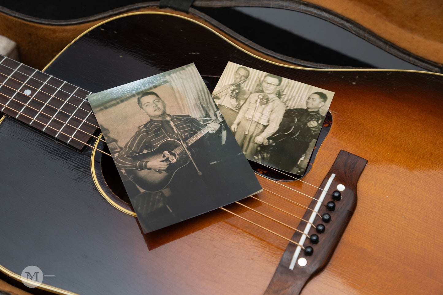 Gibson Guitars - 1948 J-45 Sunburst - Vintage