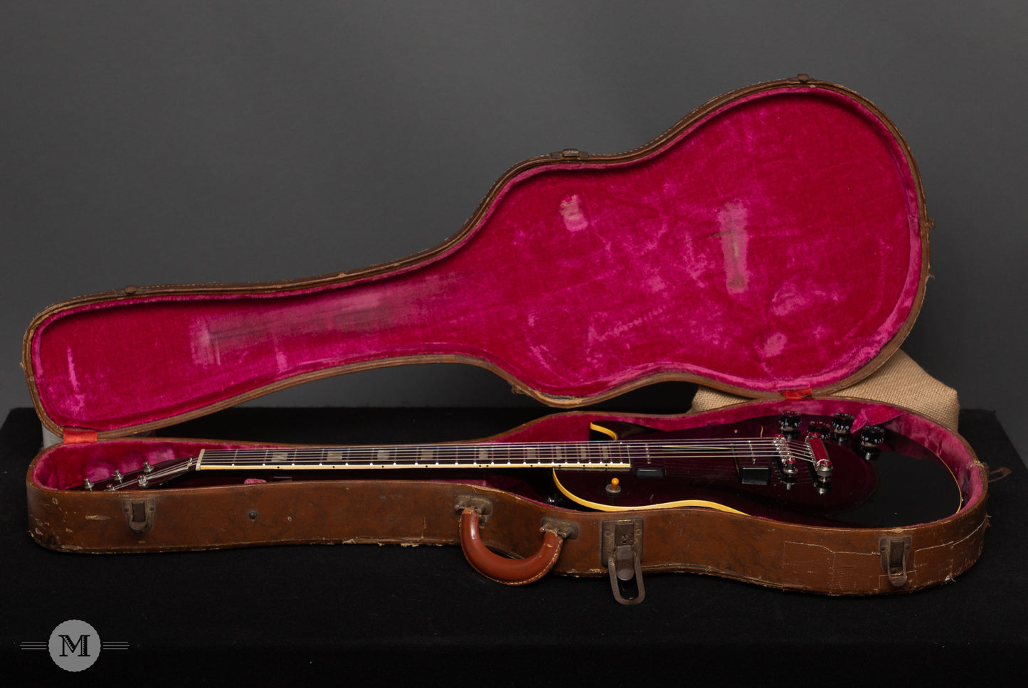 Gibson Guitars - 1952 Les Paul - Tune-o-matic/Stop Tailpiece Conversion - Black Refinish