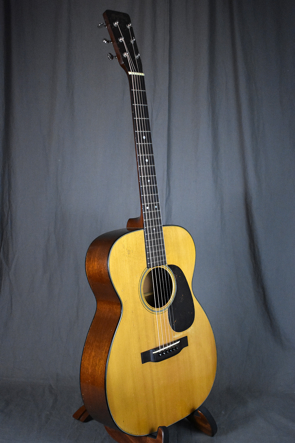 1953 Martin 00-18