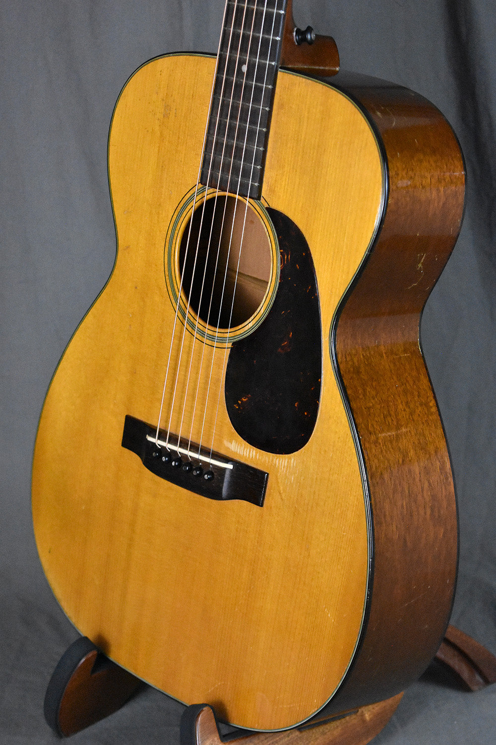 1953 Martin 00-18