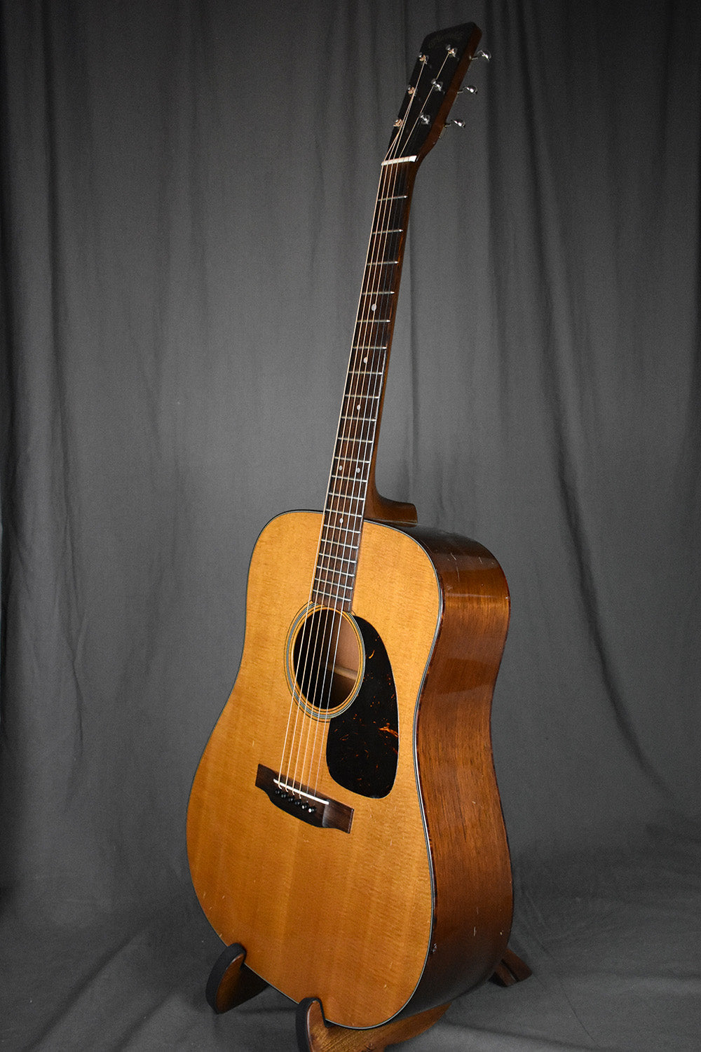 1955 Martin D-18