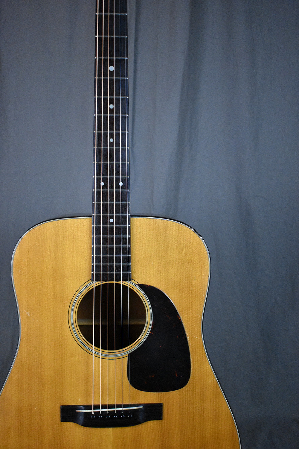1959 Martin D-18