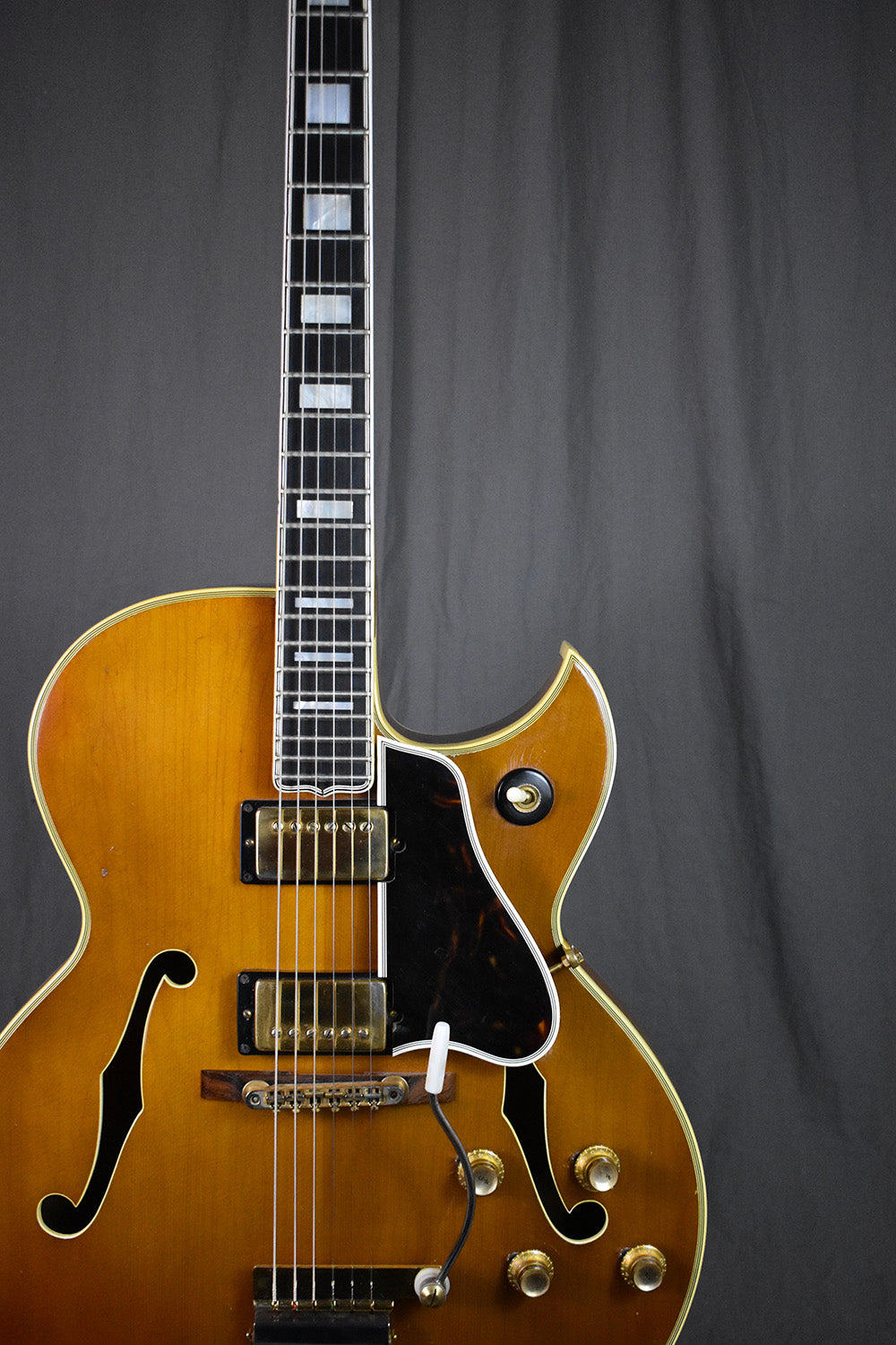 1962 Gibson Byrdland w/ Vibrola prototype tailpiece