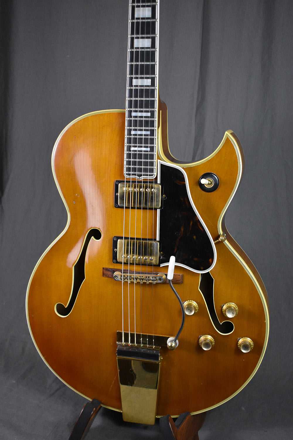 1962 Gibson Byrdland w/ Vibrola prototype tailpiece