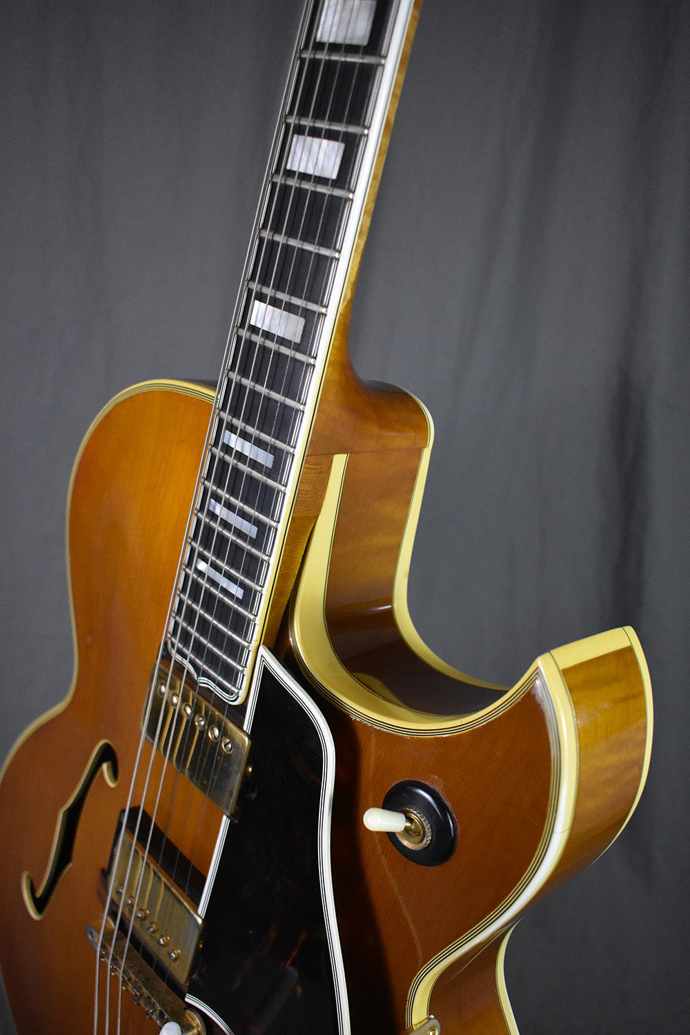 1962 Gibson Byrdland w/ Vibrola prototype tailpiece