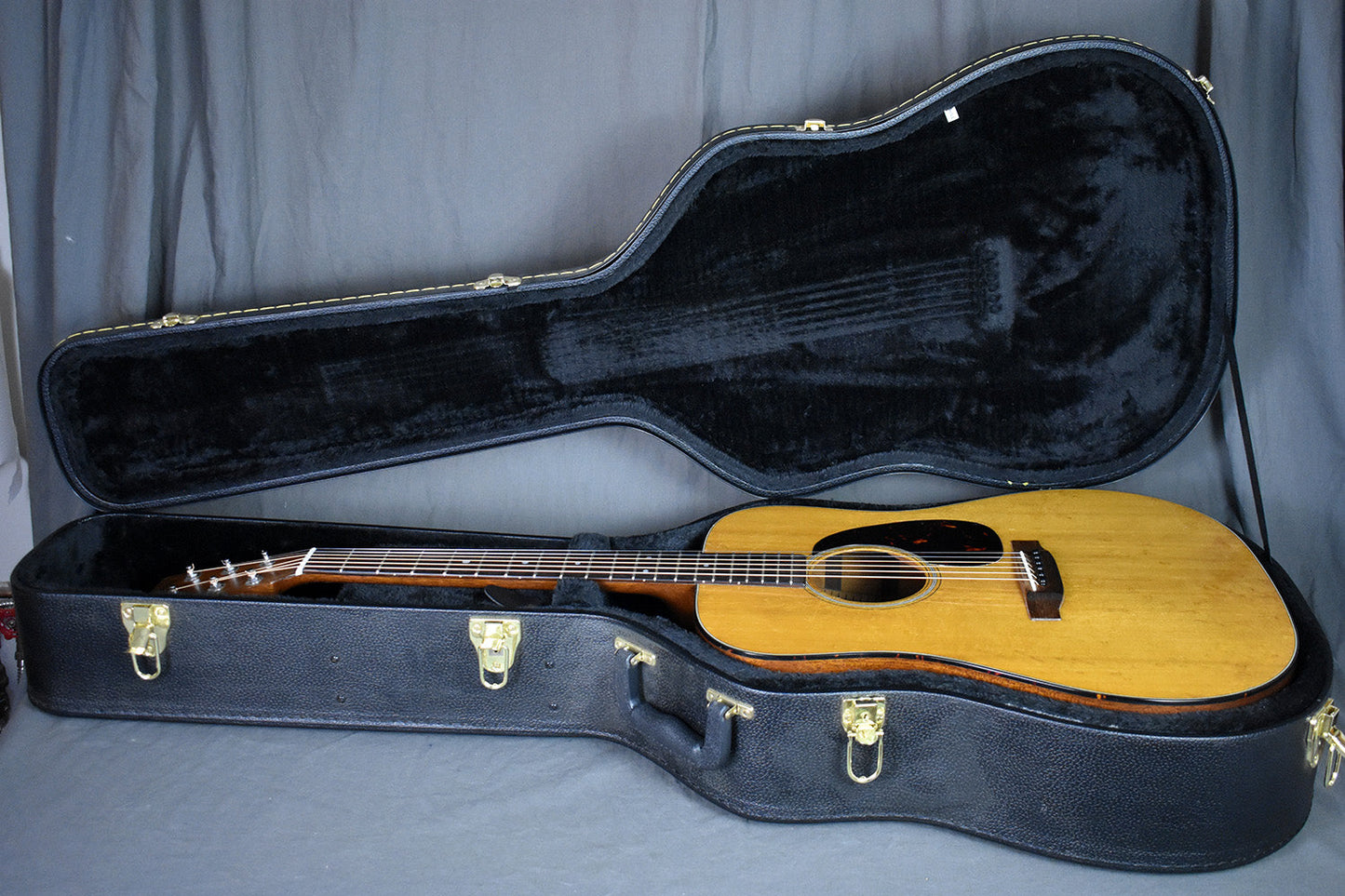1966 Martin D-18