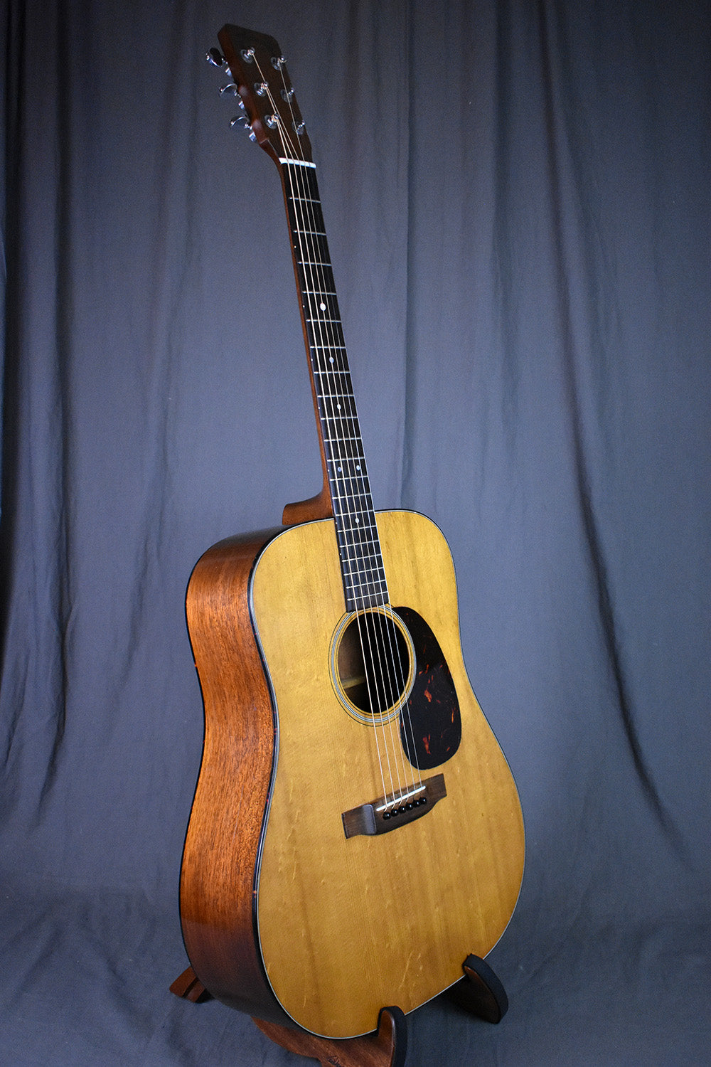 1966 Martin D-18