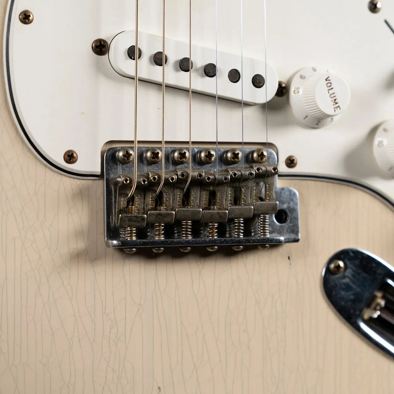 Fender Custom Shop 1969 Journeyman Stratocaster - Vintage Blonde