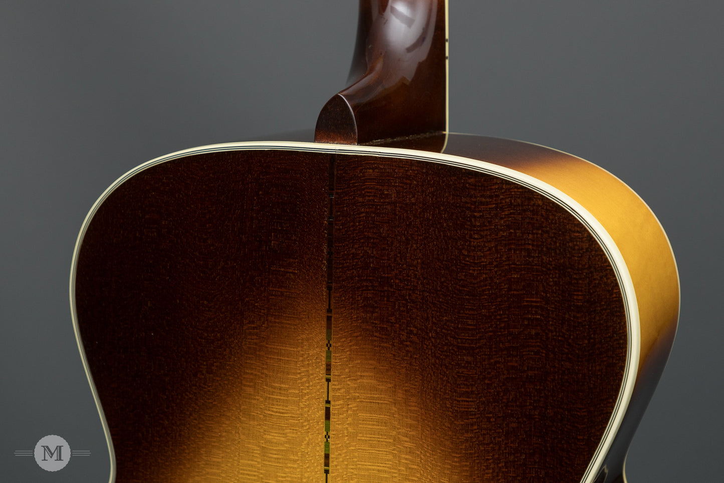 Gibson Guitars - 1975 J-200 Artist - Used
