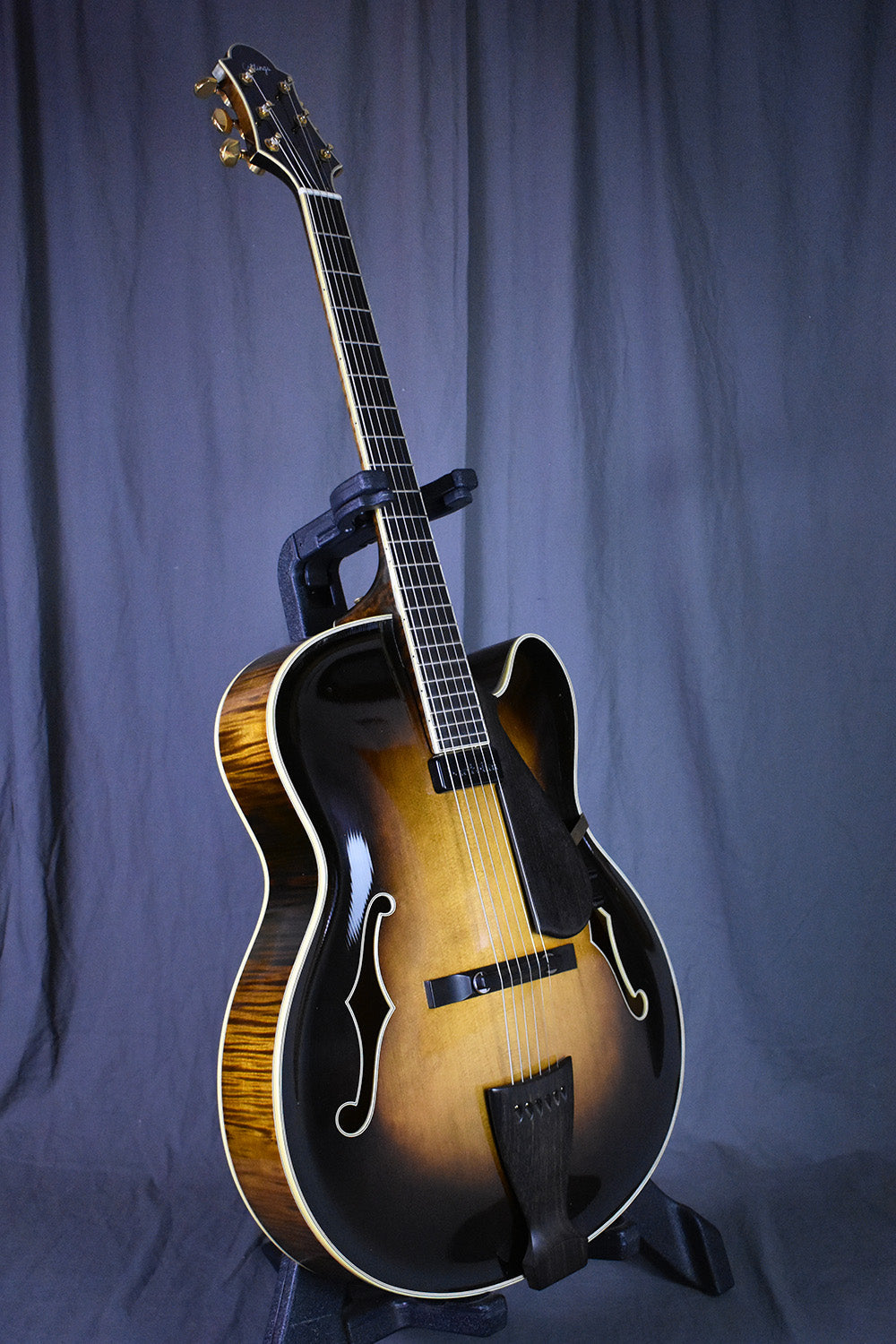 1983 Collings AT 17