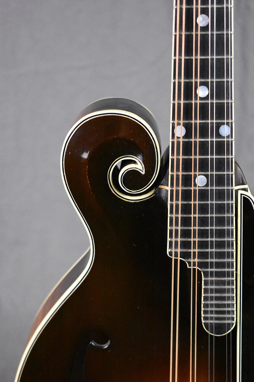 2000 Gibson F-5 Master Model #V-70282