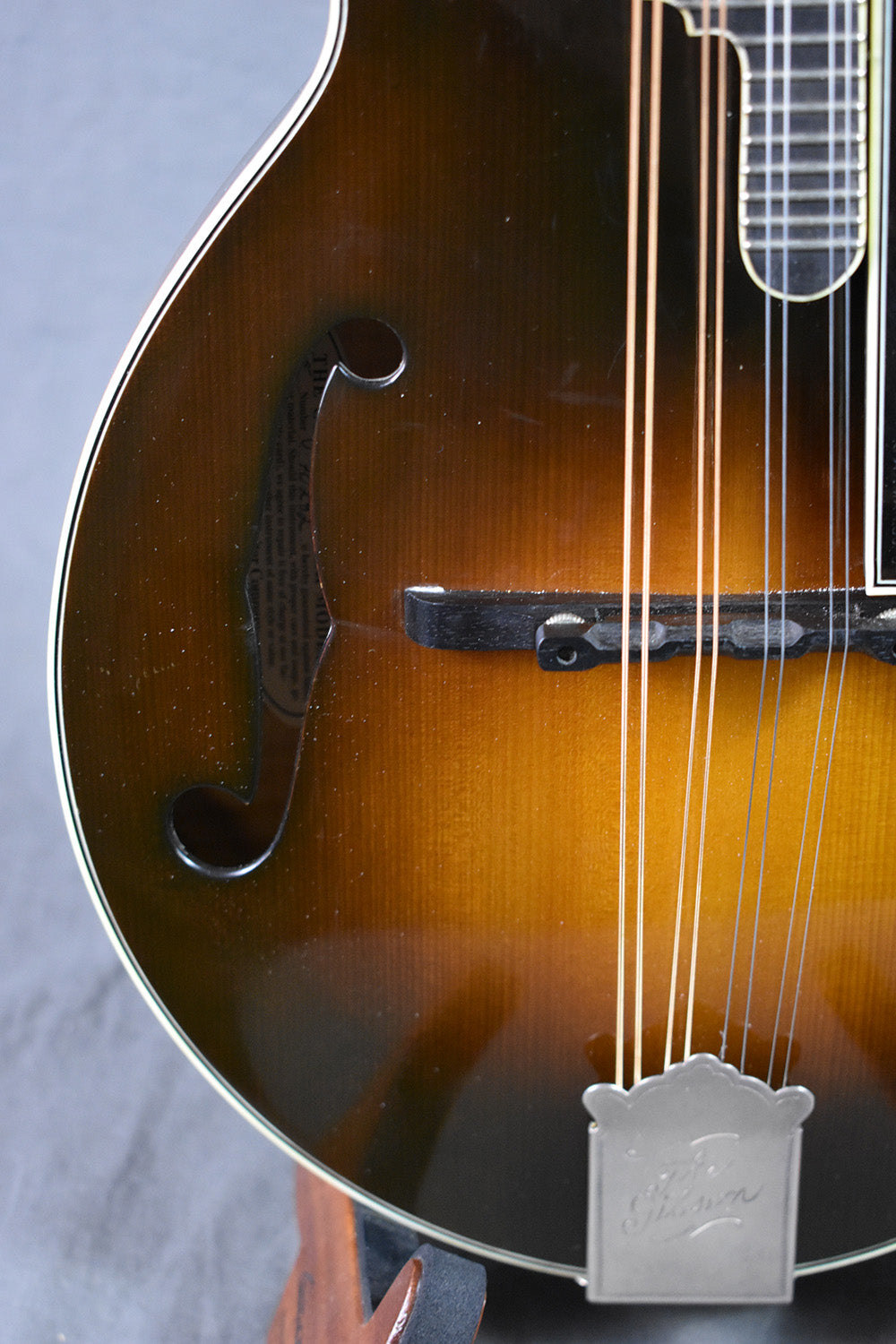 2000 Gibson F-5 Master Model #V-70282