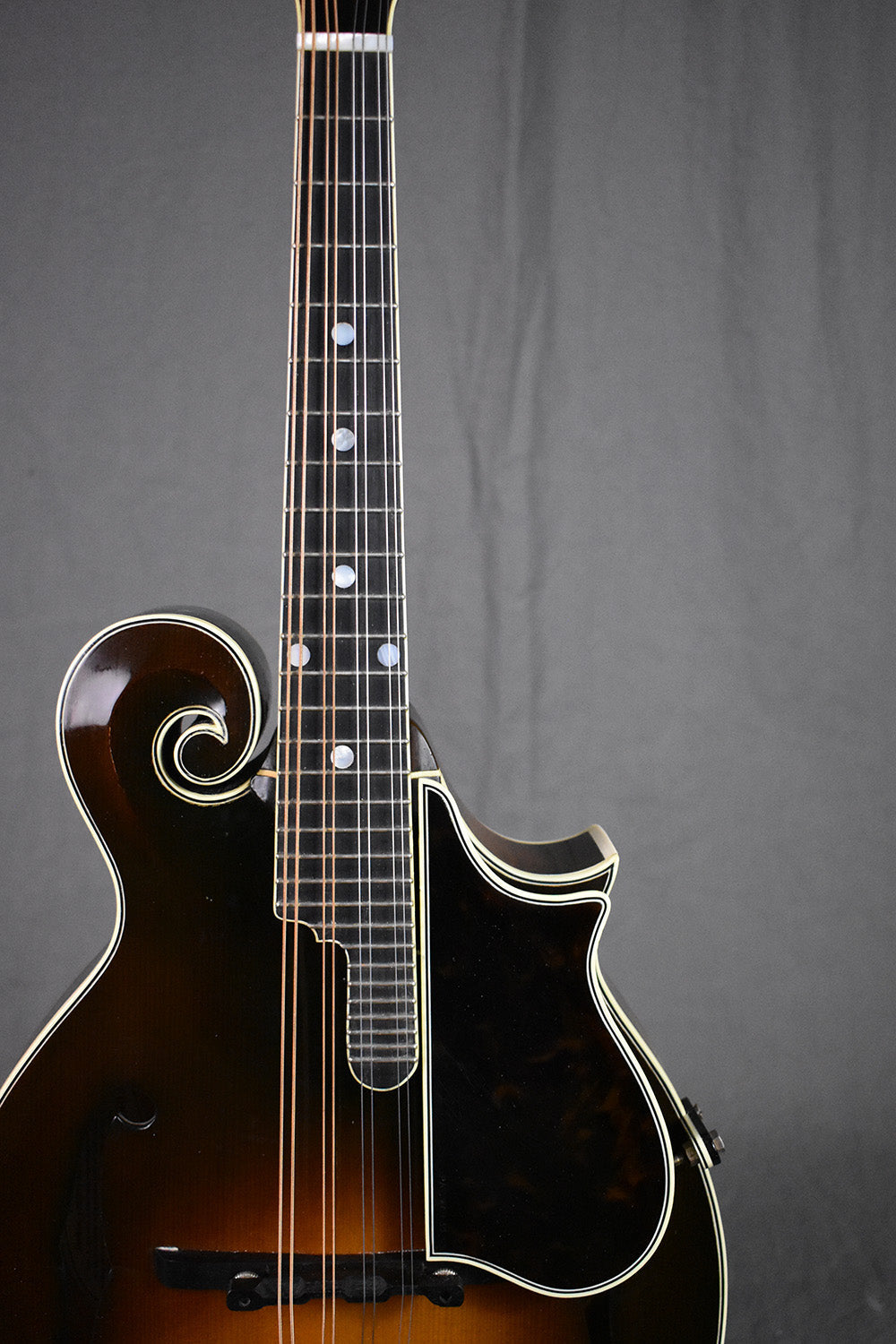 2000 Gibson F-5 Master Model #V-70282