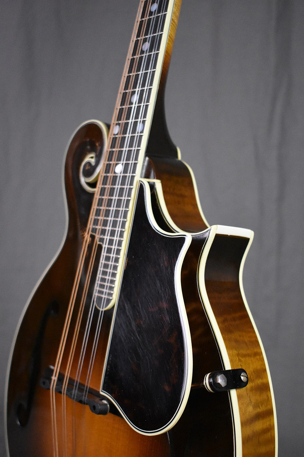 2000 Gibson F-5 Master Model #V-70282