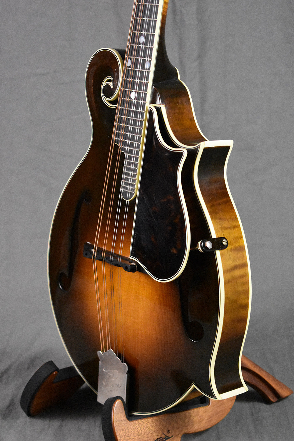2000 Gibson F-5 Master Model #V-70282