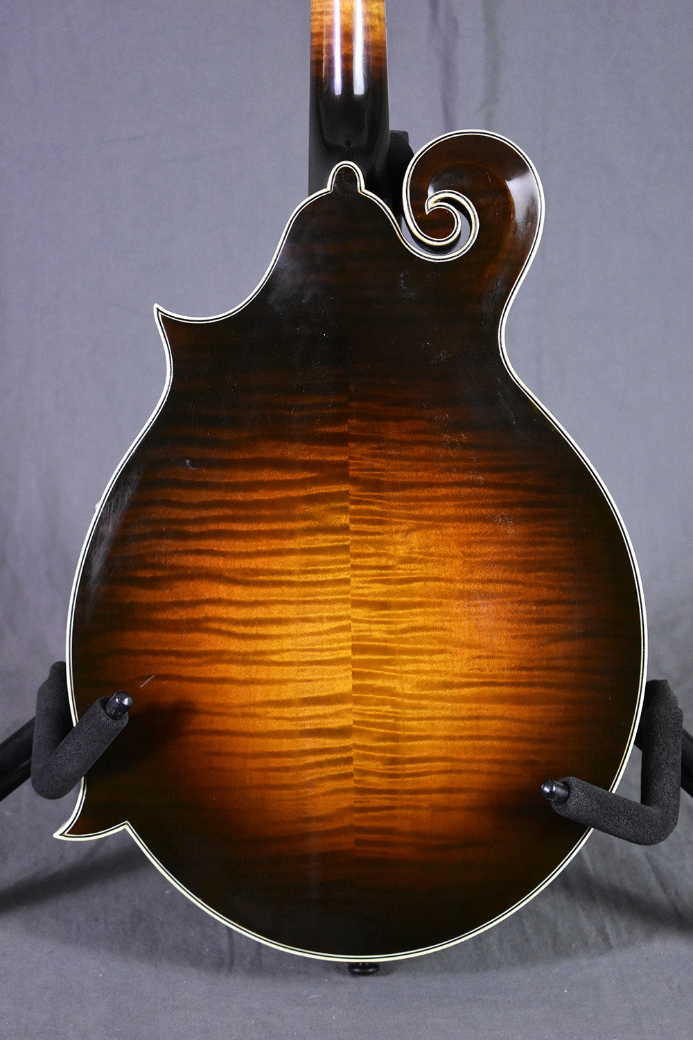 2000 Gibson F-5 Master Model (signed by Charlie Derrington)