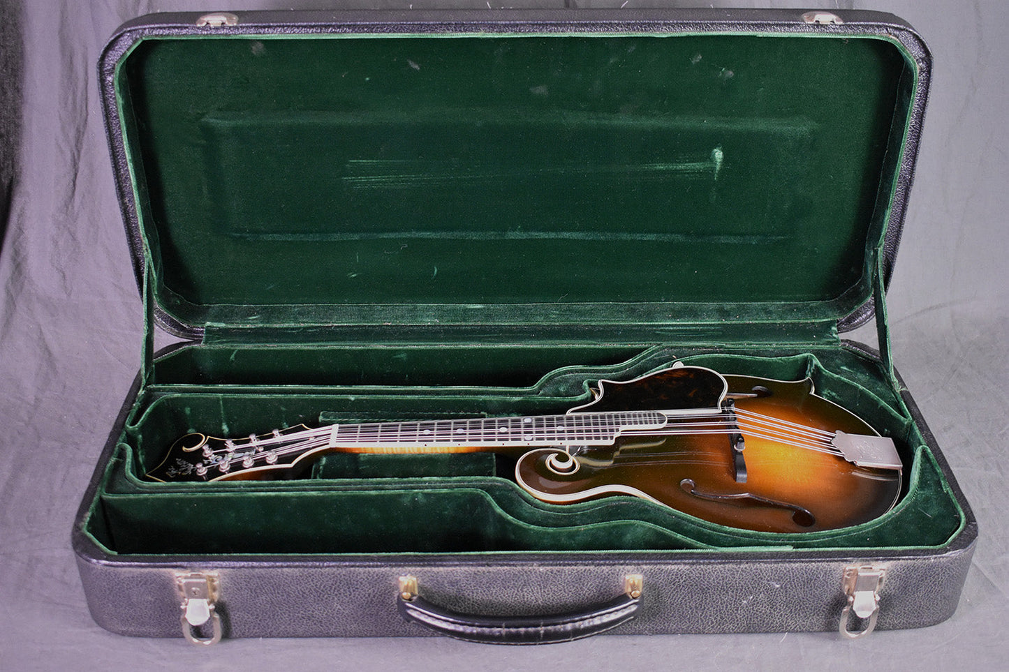 2000 Gibson F-5 Master Model (signed by Charlie Derrington)
