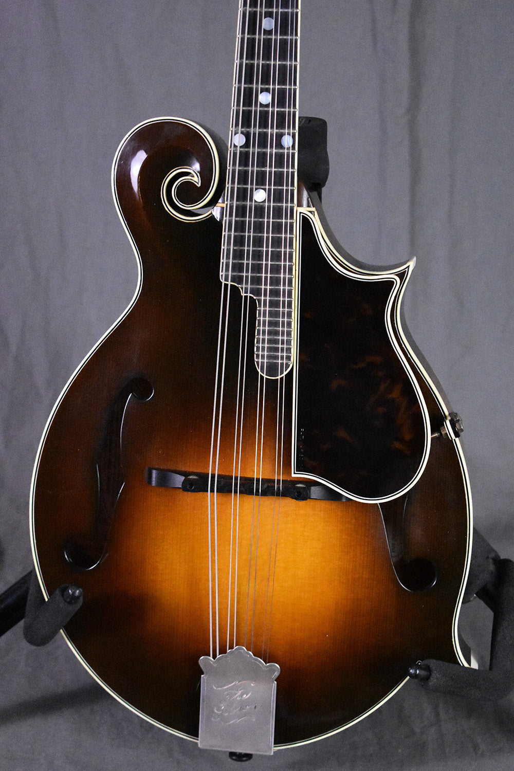 2000 Gibson F-5 Master Model (signed by Charlie Derrington)