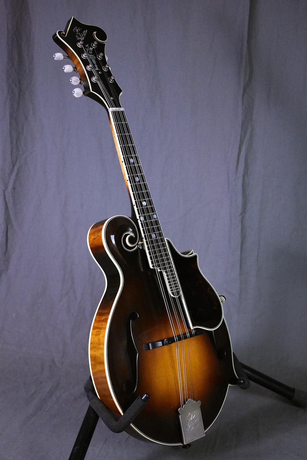 2000 Gibson F-5 Master Model (signed by Charlie Derrington)