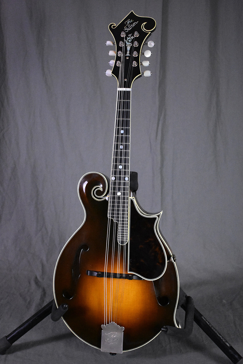 2000 Gibson F-5 Master Model (signed by Charlie Derrington)