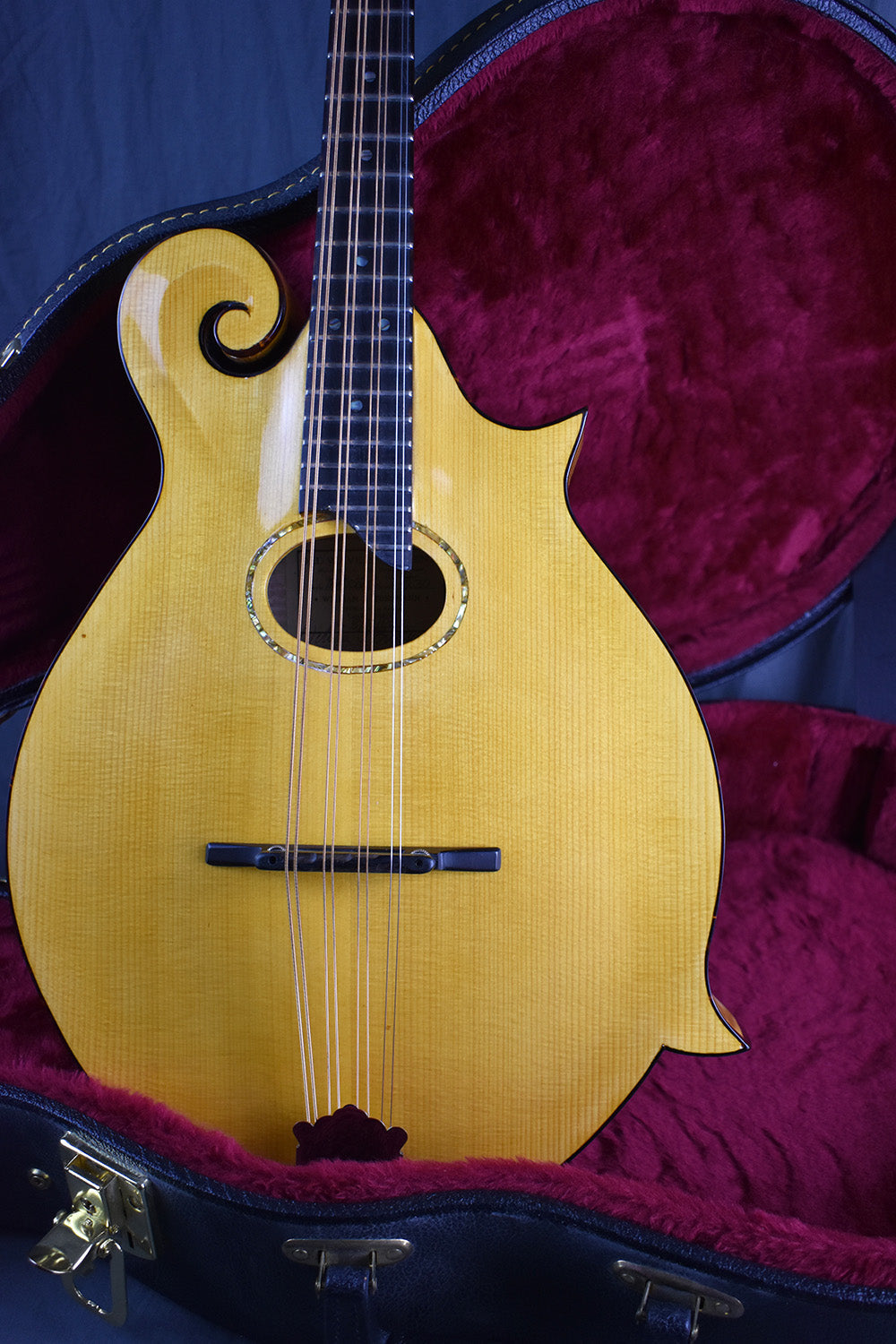 2000 Old Wave Mandola