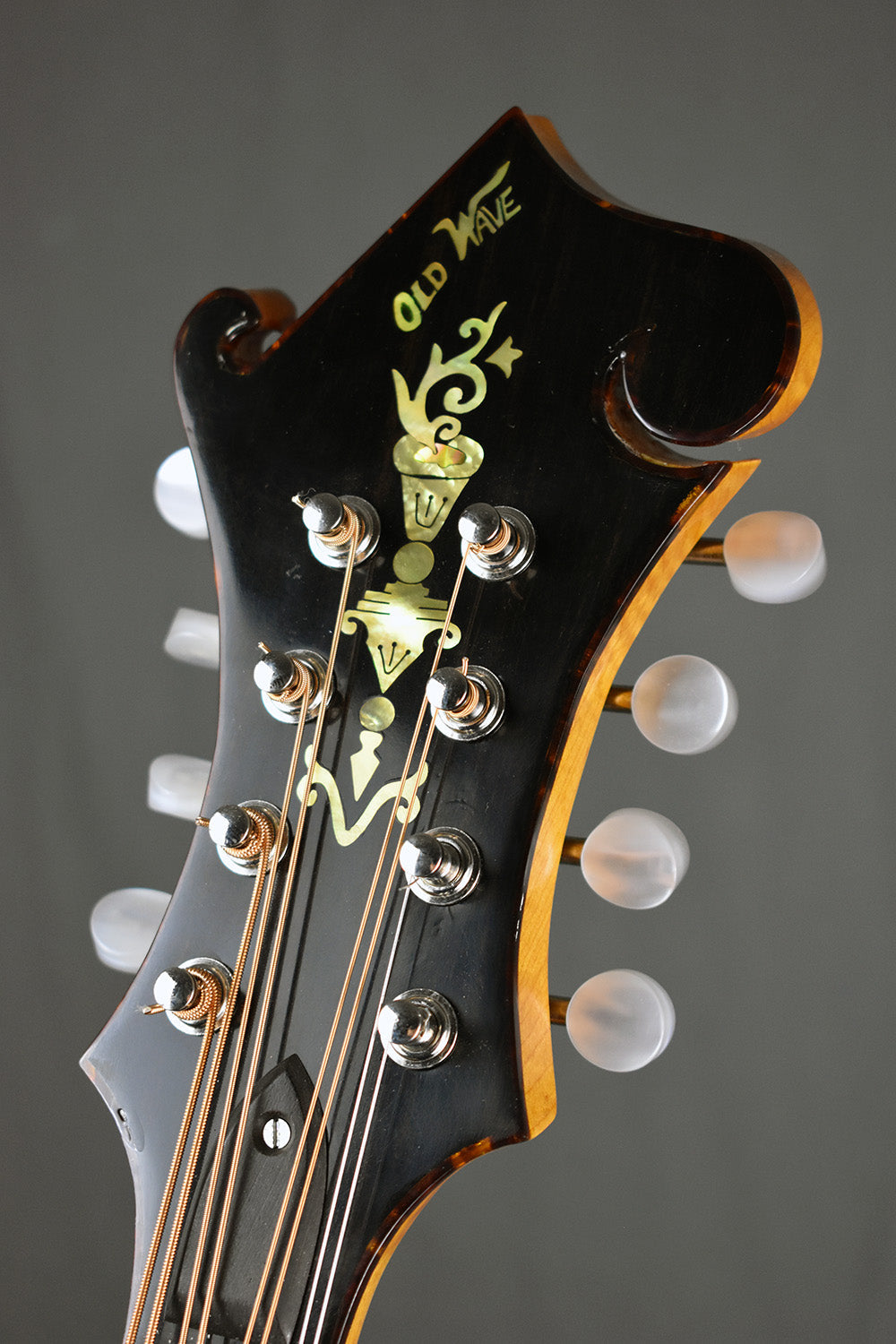 2000 Old Wave Mandola