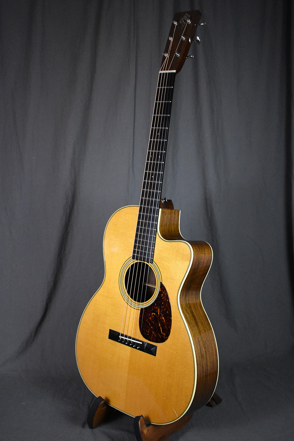 2000s Borges 000-12 Cutaway