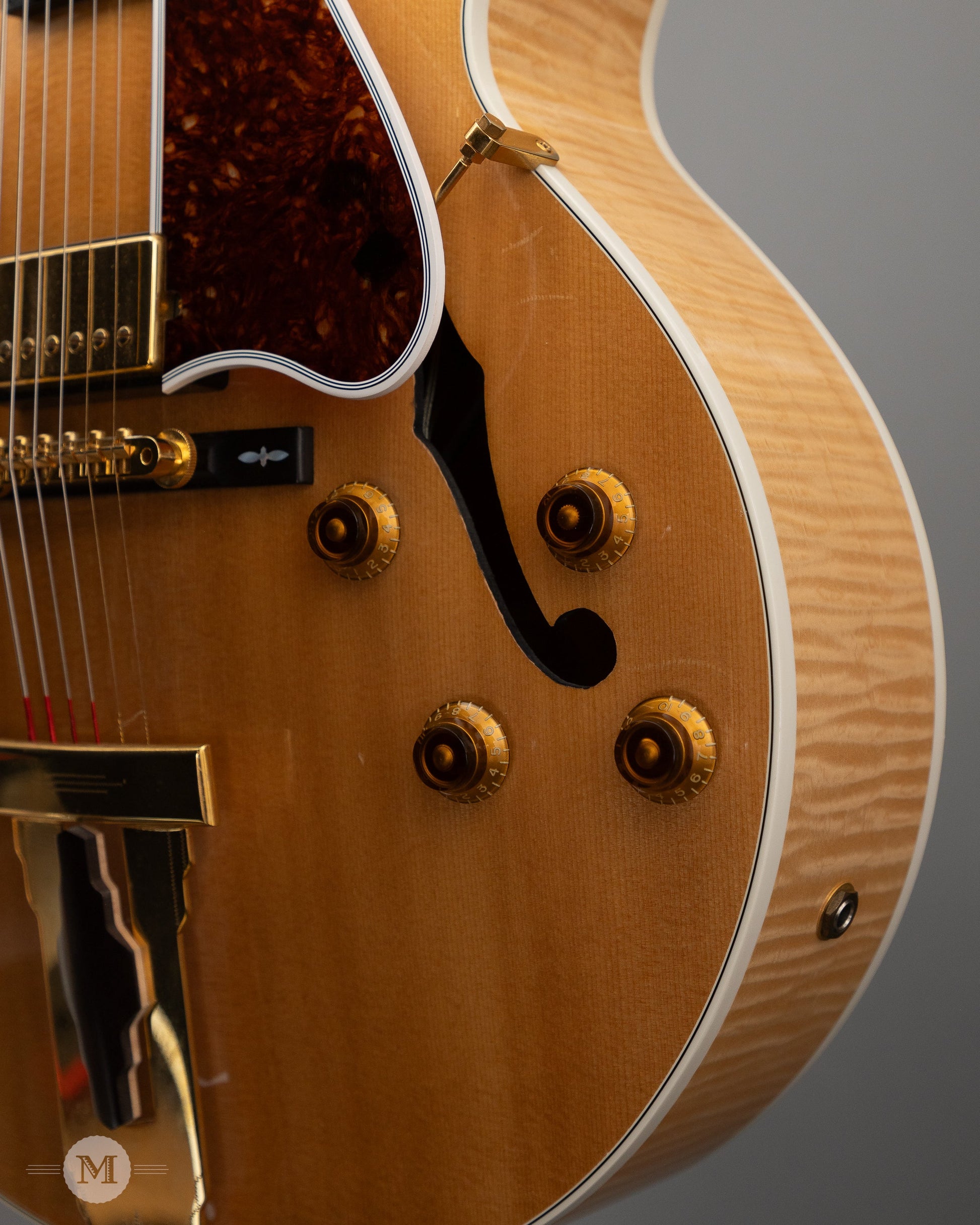 Gibson Guitars - 2001 L4Ces Historic - Hutchins - Used