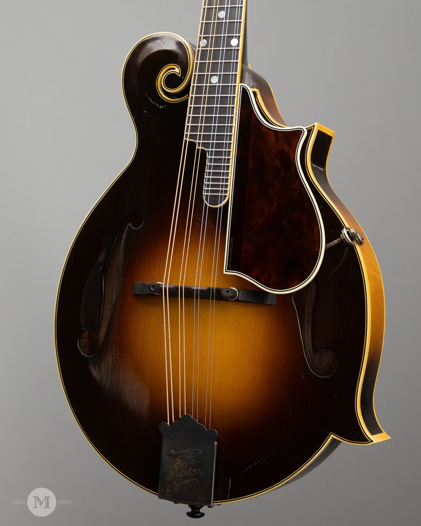 Gibson Mandolins - 2002 F5 Master Model - Used - Derrington Signed