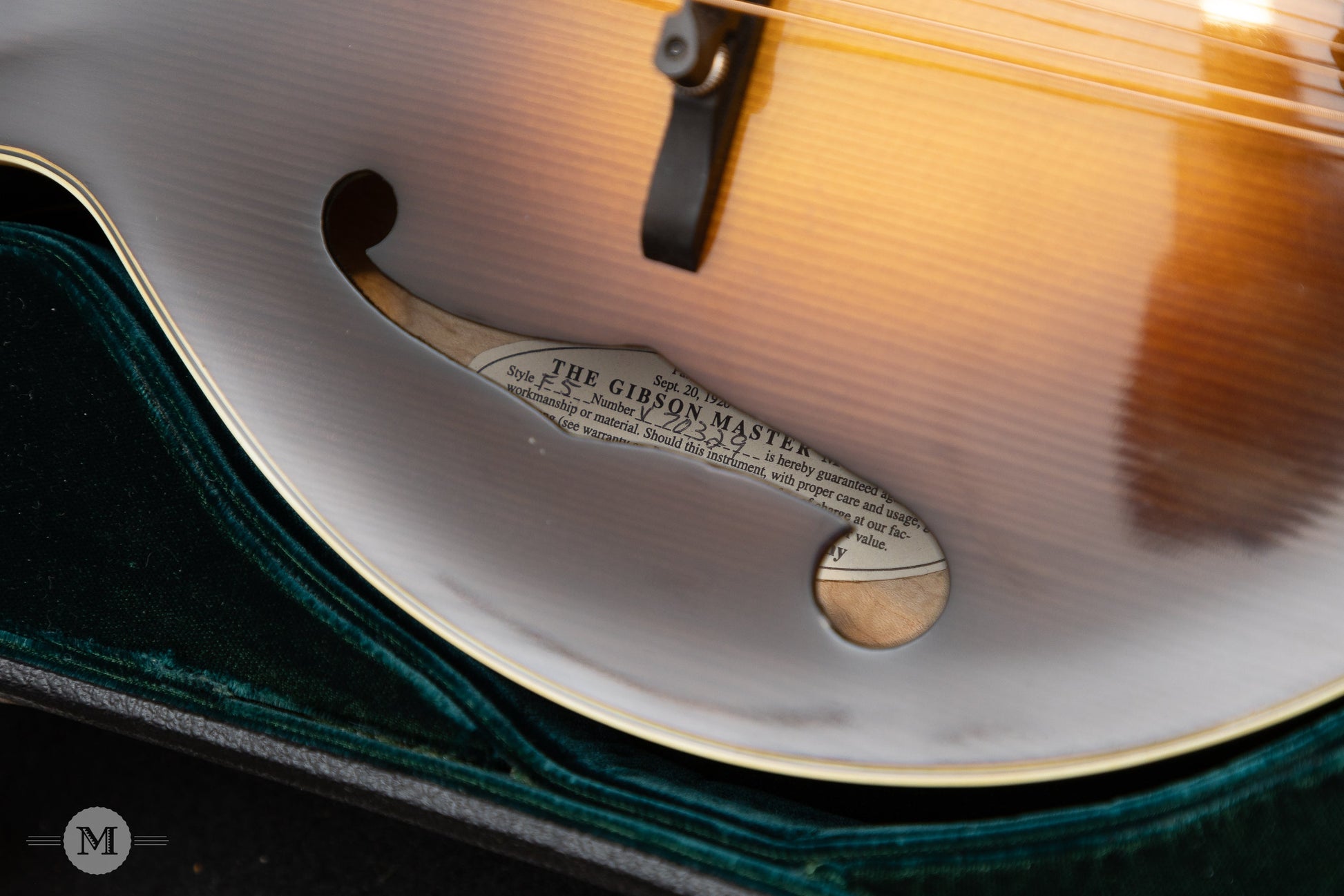 Gibson Mandolins - 2002 F5 Master Model - Used - Derrington Signed