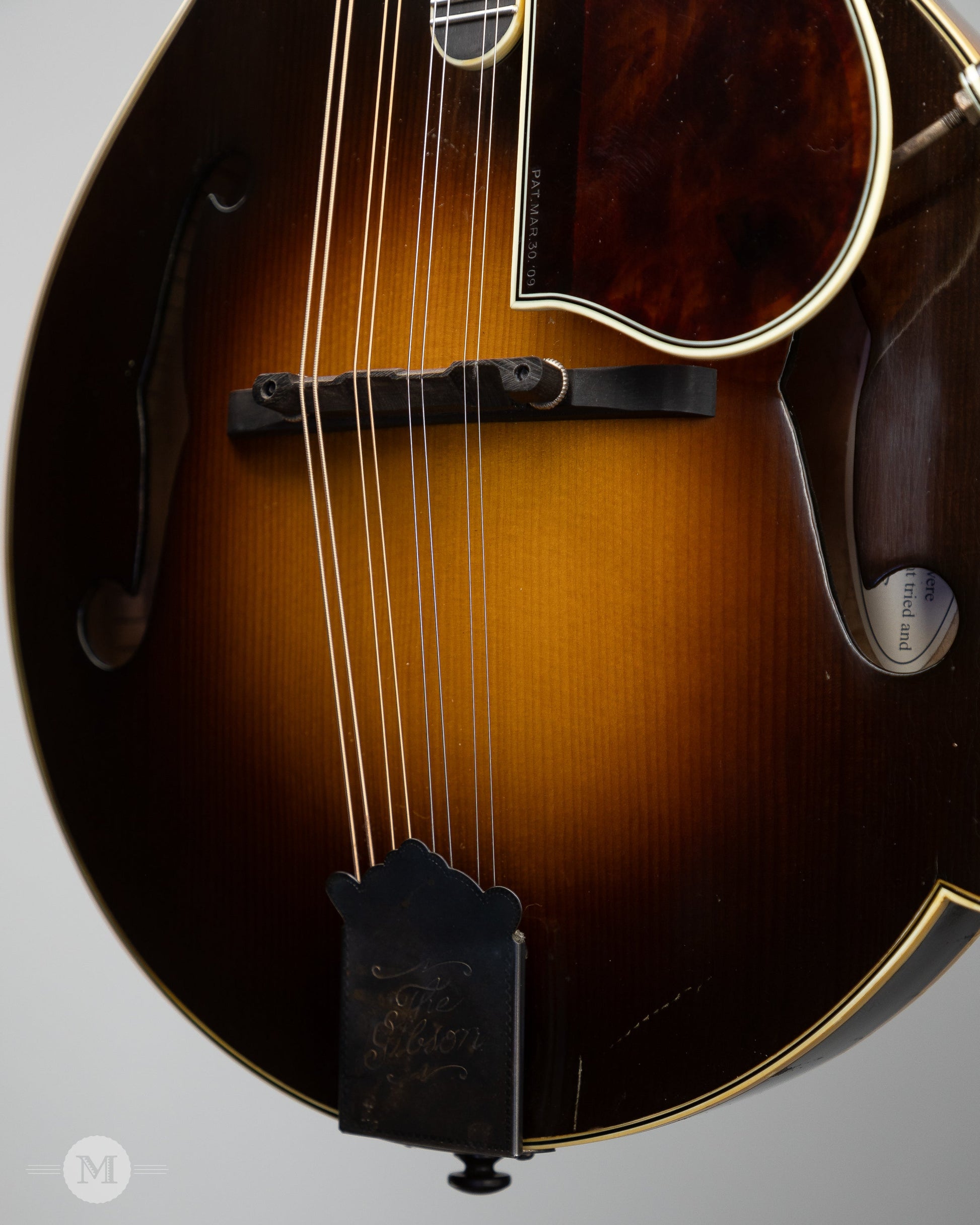 Gibson Mandolins - 2002 F5 Master Model - Used - Derrington Signed